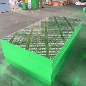 Tablero fenólico de 4x8 y 18mm/lámina de madera contrachapada con revestimiento de película de plástico PP verde para uso en construcción de madera contrachapada marina - Product Image 2