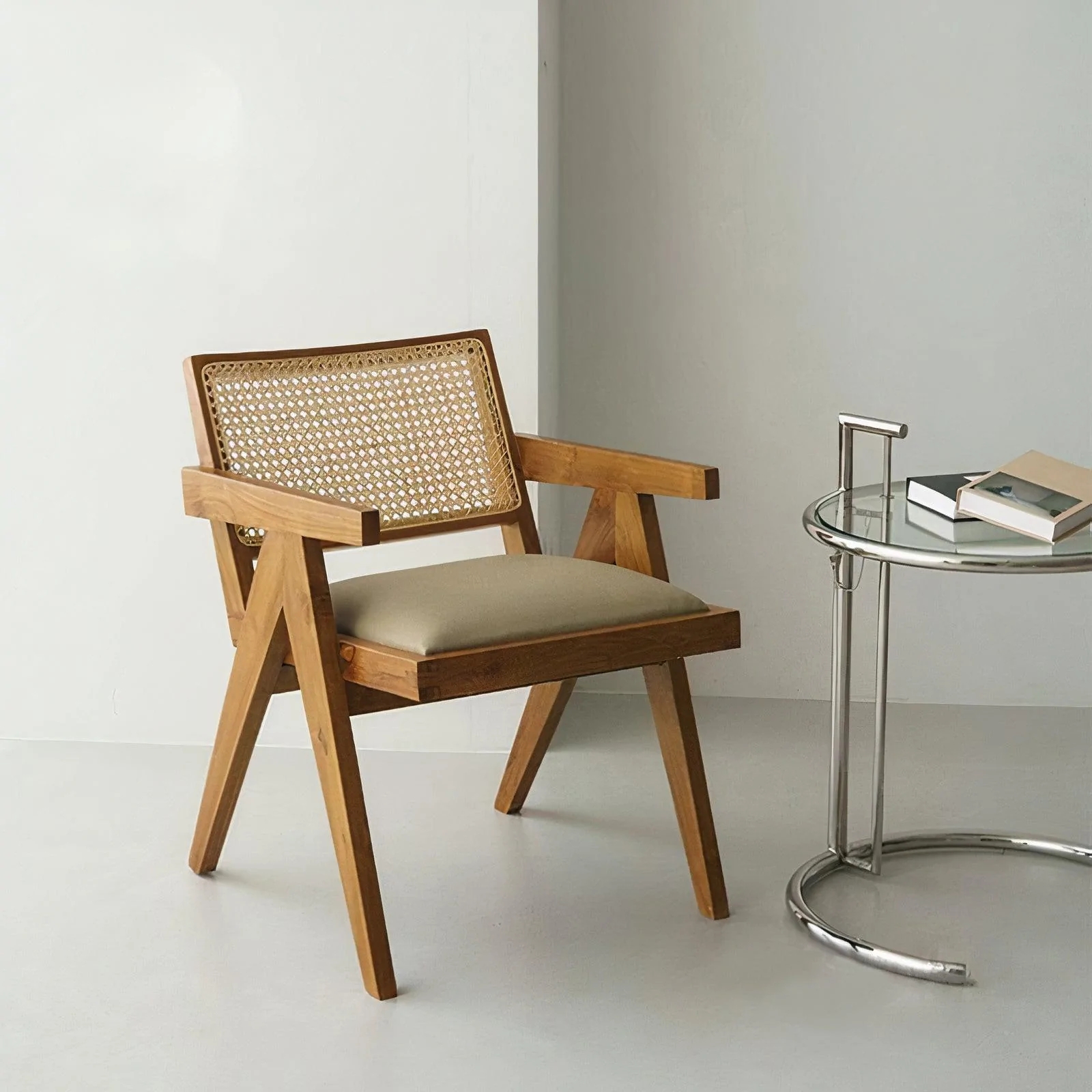 Nordic home furniture solid wood frame indoor chairs high quality rattan arm dining chair