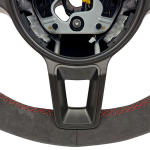 พวงมาลัยหุ้มอัลคันทาร่าพร้อมแป้นเปลี่ยนเกียร์แม่เหล็กสำหรับรถปอร์เช่ GT Cayenne 911 981 <span class=keywords><strong>GTS</strong></span> <span class=keywords><strong>957</strong></span> Cayman 991 Carrera Boxster 981 987 - Product Image 5