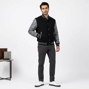 Veste de baseball varsity avec manches noires, design vintage, col montant, logo sur le devant pour hommes - Product Image 1