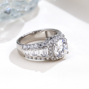 Bague de fiançailles pour femme MSR-2188 PT950 avec diamant rond taille brillant - Product Image 1