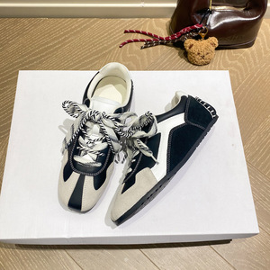 Chaussures décontractées de sport d'extérieur pour femmes, nouveau style rétro 2026, à double lacet, semelle souple, en daim de vache - Product Image 4