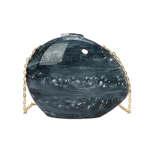 Pochette unique en acrylique coquillage pour femme, sac de soirée mignon avec chaîne métallique détachable, sac léger pour le shopping et les rendez-vous - Product Image 4