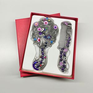 Nuevo Diseño 2026, Peine <span class=keywords><strong>de</strong></span> Metal con Espejo <span class=keywords><strong>de</strong></span> Pavo Real, Creativo, <span class=keywords><strong>de</strong></span> Moda, Lujoso y Vintage, Ideal <span class=keywords><strong>para</strong></span> Regalos <span class=keywords><strong>de</strong></span> Cumpleaños y Festivos, Venta al Por Mayor - Product Image 2