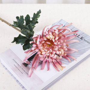 ดอกไม้ประดิษฐ์ดอกเบญจมาศสีขาวทำจากยางเนื้อนิ่มใช้ตกแต่งงานแต่งงาน - Product Image 4