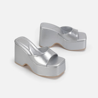 Xinzirain taille personnalisée 35-43 sandales compensées d'été pour dames bout ouvert couleur unie en cuir verni sandales à talons à semelle épaisse pour femmes