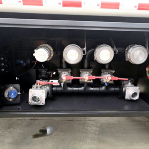 Camion-citerne de transport de carburant FAW 20000L/20CBM/20M3 pour pétrole et diesel, véhicule citerne à marchandises dangereuses - Product Image 5