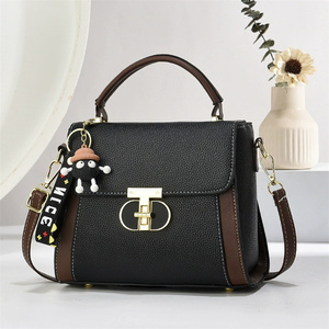 Borsa a Mano Rossa in Pelle PU di Alta Qualità a Prezzo Conveniente, Borse di Lusso per Signore e Donne - Product Image 3