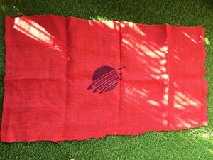 Hot Selling 100% Eco-Friendly Jute Fabric <b>Waterproof</b> Woven RED 305 GSM Moisture-Absorbent Upholstery Curtains Bags <b>Covers</b> - Product Image 5