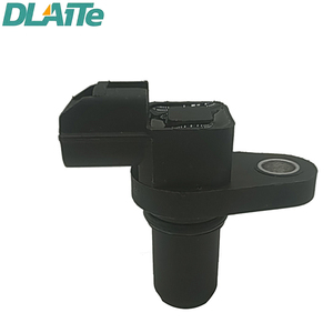 เซ็นเซอร์วัดความเร็วรอบเครื่องยนต์  ตัวเรือนพลาสติก 1G772-64012 U35 U45 KX161 รุ่นเก่า เซ็นเซอร์วัดรอบ อะไหล่รถขุด ขายส่งจากโรงงาน - Product Image 1