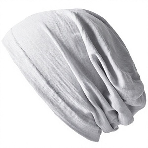 Gorro de Punto Personalizado con Diseño de Bordado JX, Gorro de Invierno Cálido y Elástico, Gorro Ligero Tipo Beanie 100% Algodón - Product Image 4