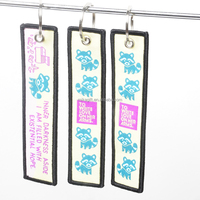 Porte-clés tissé personnalisé en gros, étiquette en tissu, porte-clés avec logo et texte personnalisés, idéal pour souvenir ou cadeau promotionnel