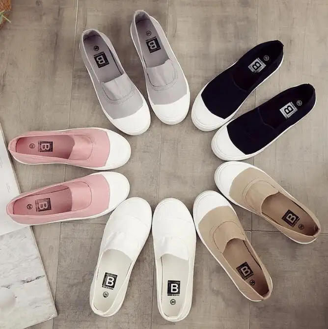 Zapatos de lona pequeños blancos para mujer, zapatillas planas combinables para estudiantes, calzado informal poco profundo, versión coreana, primavera 2022