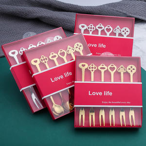 Juego de Tenedor y Cuchara <span class=keywords><strong>para</strong></span> Postre en Forma de Corazón <span class=keywords><strong>para</strong></span> el Día de San Valentín, <span class=keywords><strong>Utensilios</strong></span> de Acero Inoxidable <span class=keywords><strong>para</strong></span> Café y Pastel con Pulido Espejo - Product Image 3