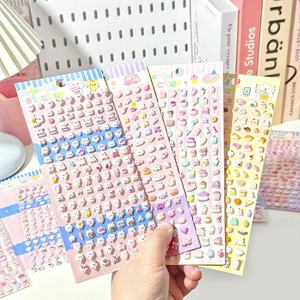 การ์ตูนโฟมพีวีซีนุ่มน่ารักกันน้ำสติ๊กเกอร์ติดกระเป๋าพิมพ์ลายดิจิตอลเคลือ<span class=keywords><strong>บ</strong></span>เงา UV เคสโทรศัพท์แ<span class=keywords><strong>บ</strong></span><span class=keywords><strong>บ</strong></span>ฟองเหนียว DIY - Product Image 1