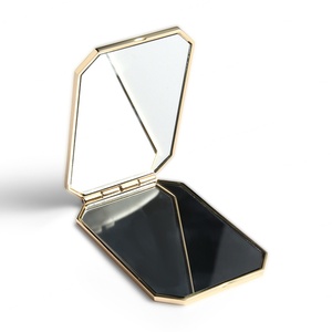 Mini miroir de poche rose mignon pour fille, petit, portable et pas cher - Product Image 1