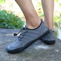 Nouvelles chaussures de pêche en plein air en amont chaussures de plage à cinq doigts pour hommes été Lycra matériel supérieur printemps saison