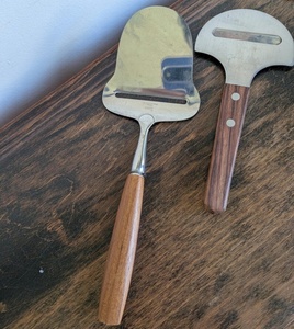 Trancheurs <span class=keywords><strong>à</strong></span> <span class=keywords><strong>fromage</strong></span> modernes du milieu du siècle avec manche en bois, couteau <span class=keywords><strong>à</strong></span> <span class=keywords><strong>fromage</strong></span> <span class=keywords><strong>de</strong></span> luxe, trancheuse <span class=keywords><strong>à</strong></span> <span class=keywords><strong>fromage</strong></span> en bois, <span class=keywords><strong>râpe</strong></span> <span class=keywords><strong>à</strong></span> <span class=keywords><strong>fromage</strong></span> industrielle - Product Image 5