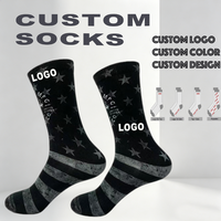 Chaussettes pour hommes personnalisées en gros avec logo, motif drapeau américain étoilé et rayé, imprimées en 3D, style vintage rétro streetwear skateboard