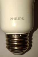 Philips E27 1100Lumens variable 12W 2200 ~ 2700k 155mA 120Vac 60Hz approuvé ampoule led