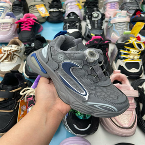 Zapatos para Niñas y Niños, Primavera, Otoño, Invierno, Nuevos Zapatos Deportivos Infantiles Impermeables de Terciopelo con Doble Suela Suave - Product Image 3