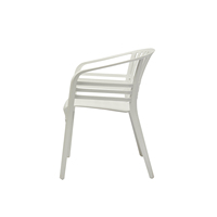 Fauteuil empilable moderne en plastique DHF Geordie Poltro avec design à lattes creuses, léger, pour terrasse, bistrot, café, balcon, intérieur