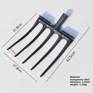 Fourche agricole monobloc <span class=keywords><strong>à</strong></span> quatre <span class=keywords><strong>dents</strong></span> en acier au manganèse pour le labourage, la manutention du <span class=keywords><strong>fumier</strong></span>, la culture de l'oignon vert/du gingembre et le désherbage - Product Image 3