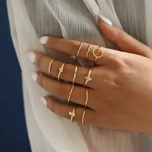 Grosir 11 Buah/Set Baru Cincin Angin Ins Bulat Berongga Nanas Cinta Emas Sederhana untuk Tas Wanita Tuang Femme Cincin Pernikahan