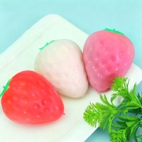 Jouet sensoriel anti-stress mini fraise souple en TPR, changeant de couleur, pour soulager le stress, cadeau pour enfants, idéal pour les fêtes