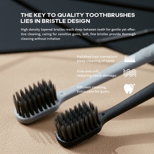 Kit dentale Eco di lusso usa e getta per Hotel a 5 stelle spazzolino da denti con Logo personalizzato con dentifricio Set di articoli da toeletta dell'hotel - Product Image 2