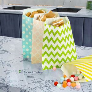 Sacs d'emballage alimentaire en papier sulfurisé en gros pour mariage, spéciaux bonbons, recyclables, avec fermeture autocollante et poignée torsadée, design 014 - Product Image 3