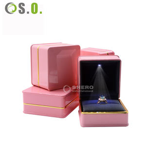 Boîtes de rangement de luxe exquises personnalisées pour bijoux (colliers, bracelets, bagues, boucles d'oreilles) avec éclairage LED - Product Image 5