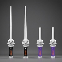 Sabre LED en plastique pour Halloween, logo personnalisé, poignée tête de mort effrayante, lumières multicolores, arc-en-ciel amusant, sabre laser extensible