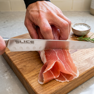 Cuchillo de Chef de Acero Inoxidable Certificado por la NSF con Mango de Plástico, Diseño Ambidiestro, Acabado Satinado, Hoja Ondulada - Apto para Lavavajillas - Product Image 3