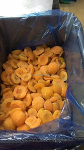 IQF Congelados al por mayor HACCP y BRC Normas Albaricoque congelado Envasado a granel Frutas congeladas - Product Image 5