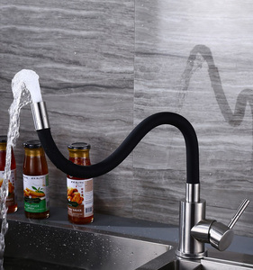 Design moderno in acciaio inox <span class=keywords><strong>flessibile</strong></span> rubinetto della <span class=keywords><strong>cucina</strong></span> miscelatore semplice nero caldo freddo ceramica per lavello da <span class=keywords><strong>cucina</strong></span> prezzo competitivo - Product Image 3