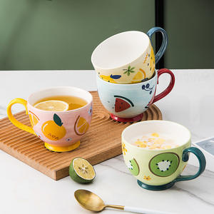Vente en gros de tasses à café en céramique amusantes avec des dessins de fruits pour les fêtes, utilisation à domicile ou au bureau, couleur et logo personnalisables, jetables - Product Image 2