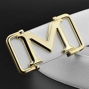 Diseña tu propio hardware de correa Chapado en plata privado Logotipo de letra hueca personalizado Hebillas de cinturón de placa de nombre de marca de metal