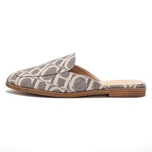 Sandales d'été de luxe 2026 pour femmes à bout ouvert et talon bas, chaussons de plage décontractés et élégants, chaussures de marche confortables et antidérapantes - Product Image 5