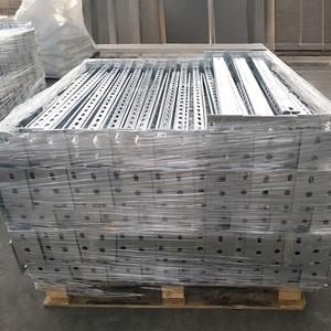 Structure au sol pour panneaux photovoltaïques avec angle d'inclinaison réglable pour l'installation de modules solaires - Product Image 2