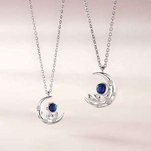 Collar de pareja con colgante de astronauta en la luna para hombre y mujer, collar de circonita con diseño de estrella, luna, espacio, universo, romántico, para amantes - Product Image 3