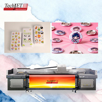 Imprimante hybride TechJET 2500VersaUV polyvalente de 2,5 m : Ricoh Gen6, encre blanche pour CMJN + blanc, imprime sur supports rigides et flexibles