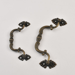 มือจับเฟอร์นิเจอร์ โลหะผสมสังกะสี ทองสัมฤทธิ์ บาร์ลิ้นชักตู้ สไตล์ยุโรป ชุบเคลือบทนทาน ขนาดเล็ก ขนาดใหญ่ - Product Image 4
