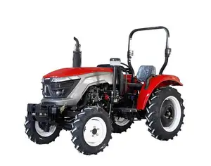 Tracteur agricole compact à quatre roues Massey Ferguson avec chargeur frontal et tous les accessoires