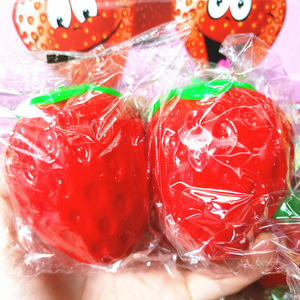 Jouets Squishy Souples en Forme de Fraise, Petits Jouets Anti-Stress à Presser pour Enfants avec Boîte de Présentation - Product Image 2