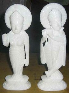 Statue de Krishna en marbre blanc avec vache indienne meilleur exportateur de statues de dieu indien pour la décoration de la maison avec marbre de haute qualité - Product Image 6