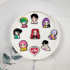 Phong Cách Mới PVC Mềm K-Pop Giày Trang Trí Tự Làm Phẳng Trở Lại Charms Cho Rác Trường Hợp Điện Thoại K Pop Quỷ Thợ Săn Giày Charms - Product Image 2