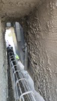 Machine automatique de construction de caniveaux en coffrage mobile pour le drainage des toits et des routes