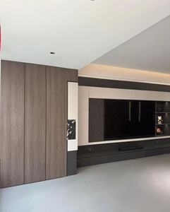 Mur d'accentuation pour téléviseur intelligent avec rangement intégré, étagères intégrées, éclairage LED et un meuble bas flottant - Product Image 2