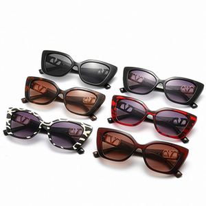 Nouveau <span class=keywords><strong>2020</strong></span> Mode Vintage Hommes Femmes Grand Cadre Gradient Lunettes de Soleil UV400 Noir Cat Eye Lunettes de Soleil - Product Image 6